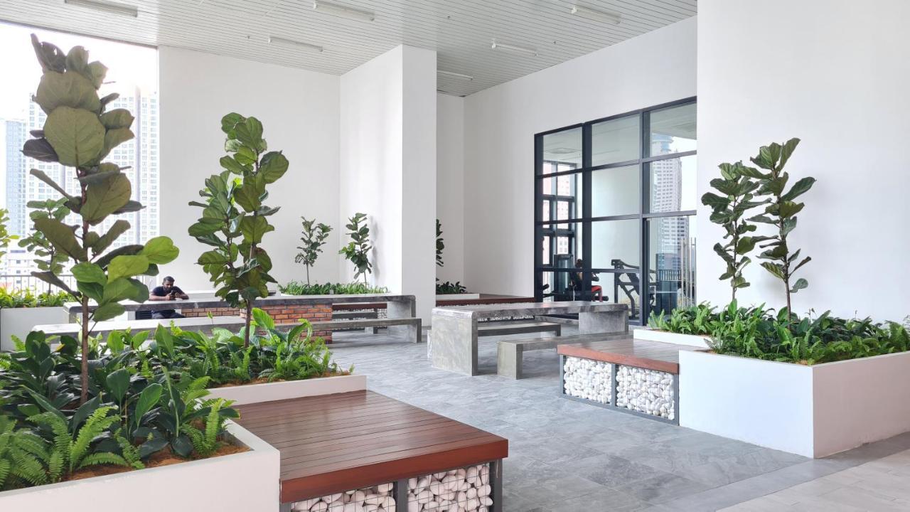 Chambers Serviced Suites Klcc By Cozy Stay Kuala Lumpur Exterior photo