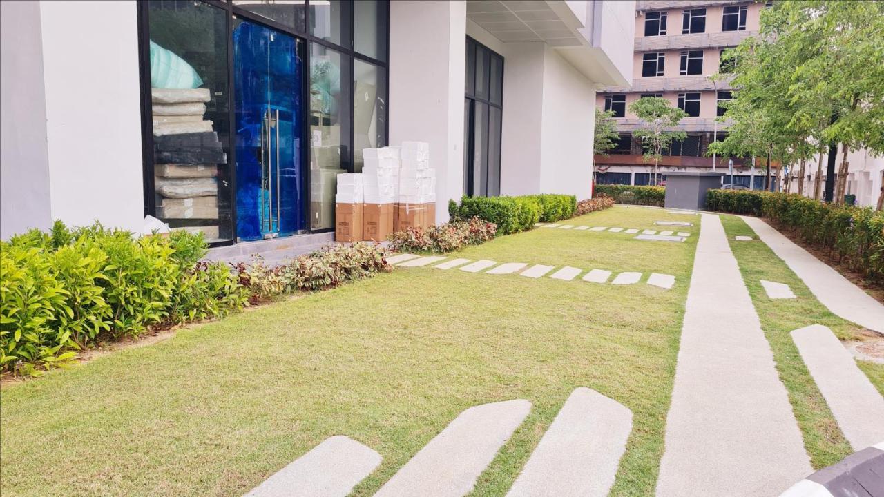 Chambers Serviced Suites Klcc By Cozy Stay Kuala Lumpur Exterior photo