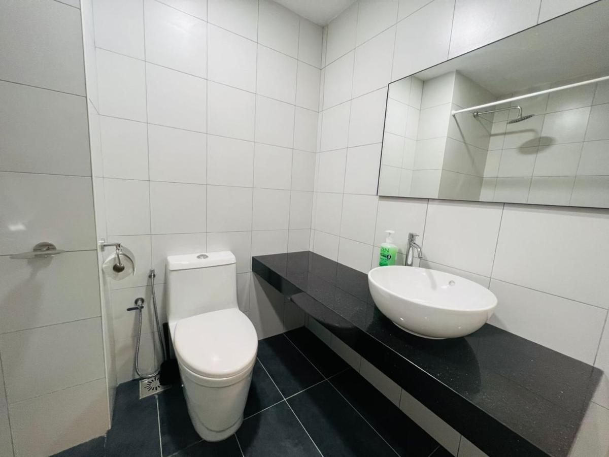 Chambers Serviced Suites Klcc By Cozy Stay Kuala Lumpur Exterior photo