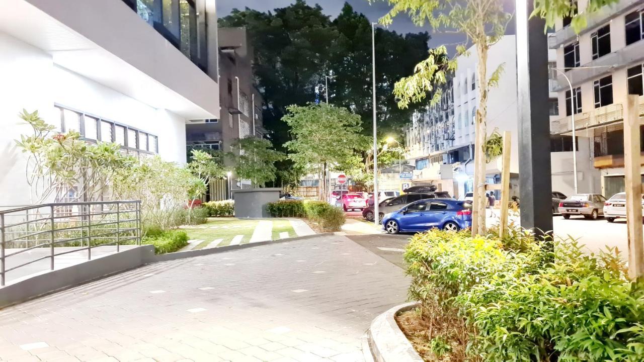 Chambers Serviced Suites Klcc By Cozy Stay Kuala Lumpur Exterior photo