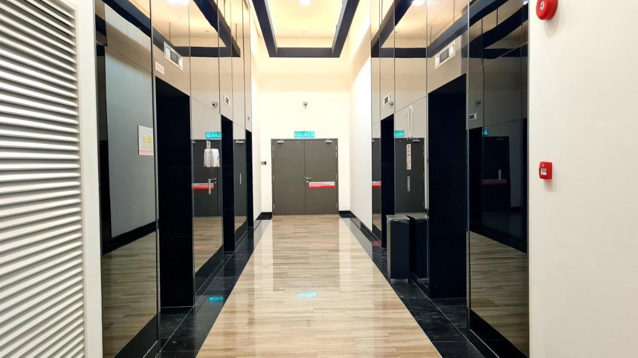 Chambers Serviced Suites Klcc By Cozy Stay Kuala Lumpur Exterior photo