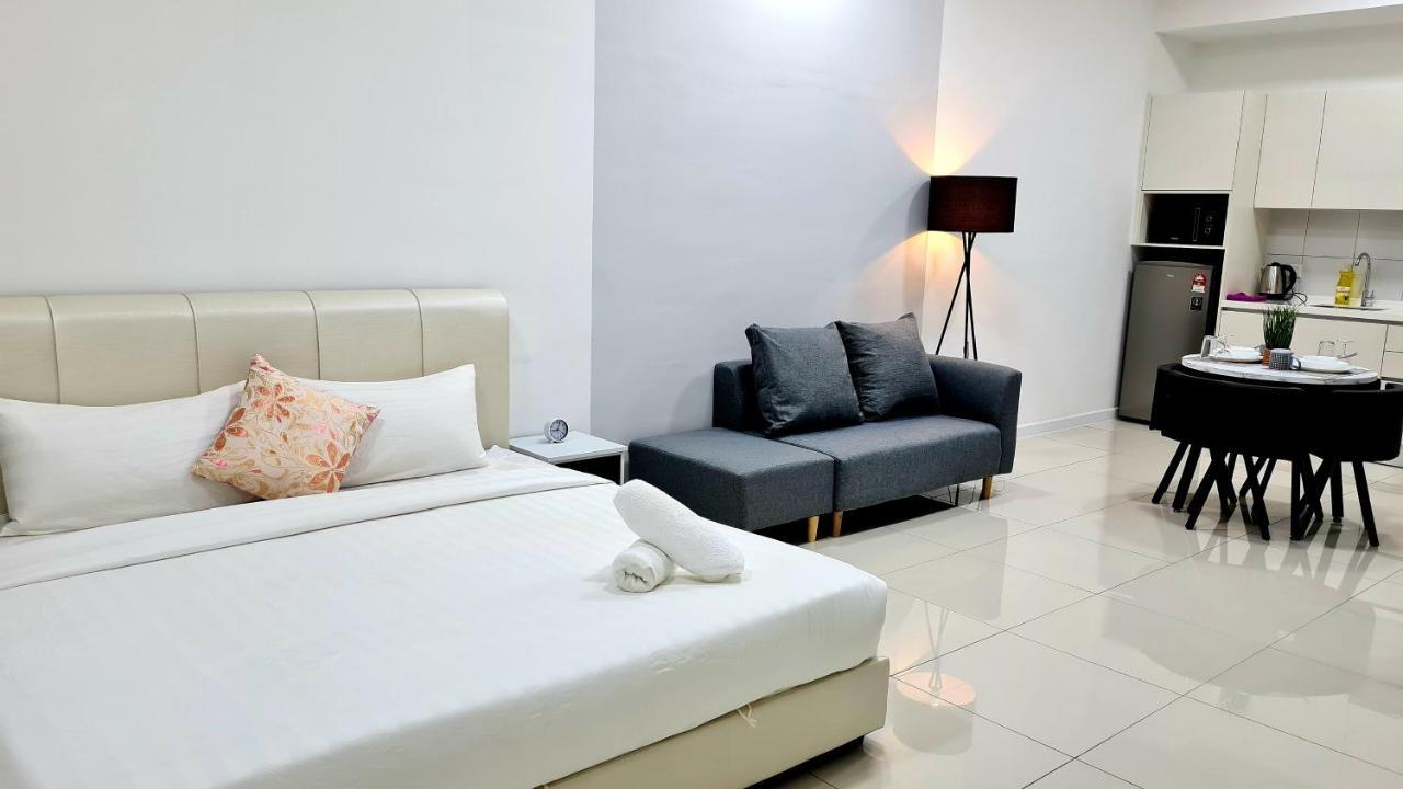 Chambers Serviced Suites Klcc By Cozy Stay Kuala Lumpur Exterior photo