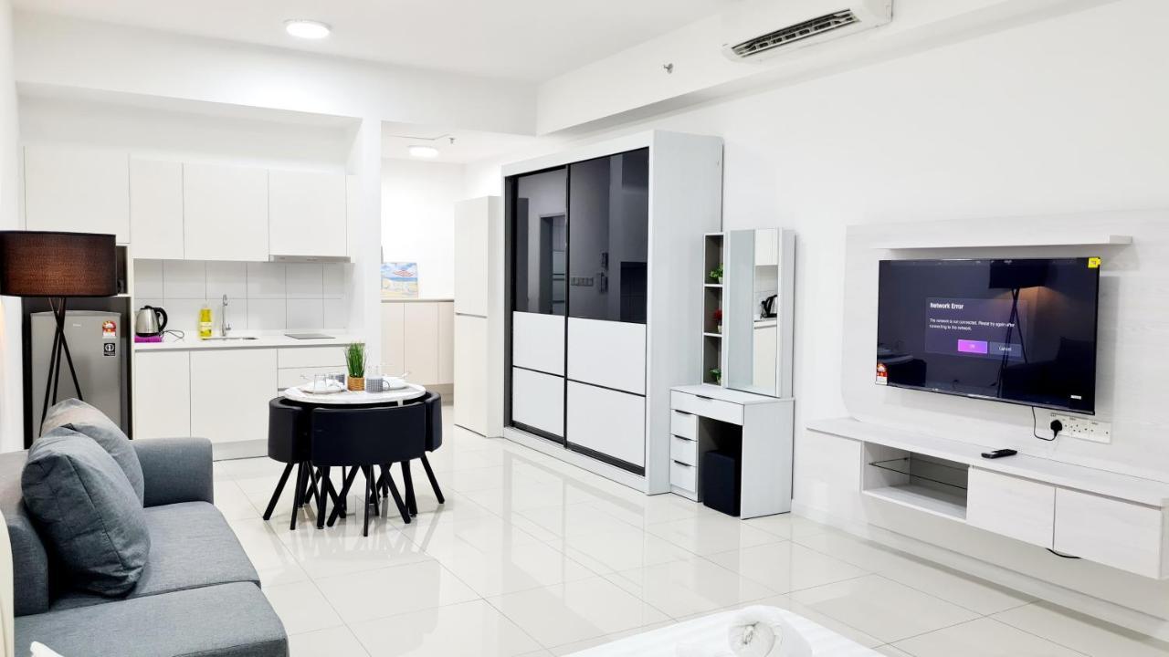 Chambers Serviced Suites Klcc By Cozy Stay Kuala Lumpur Exterior photo